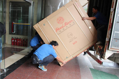 海勃湾钢琴贵重工艺品无忧运